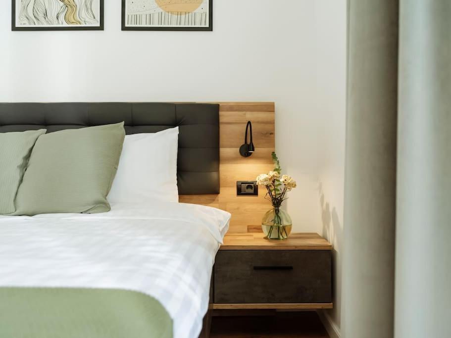 Central 5 Apartment - New Building & Parking Bucarest Esterno foto