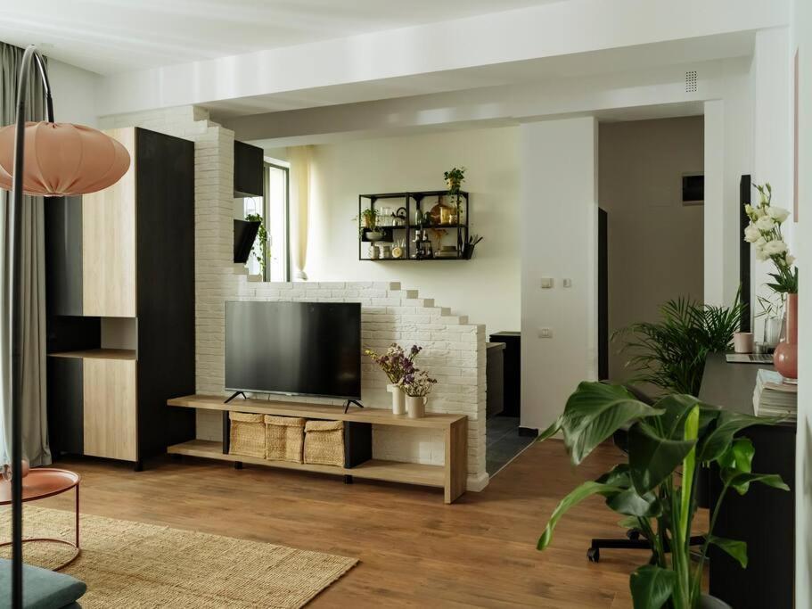 Central 5 Apartment - New Building & Parking Bucarest Esterno foto