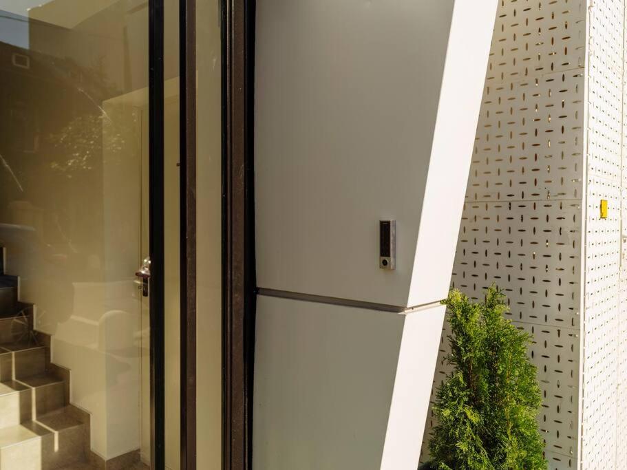 Central 5 Apartment - New Building & Parking Bucarest Esterno foto