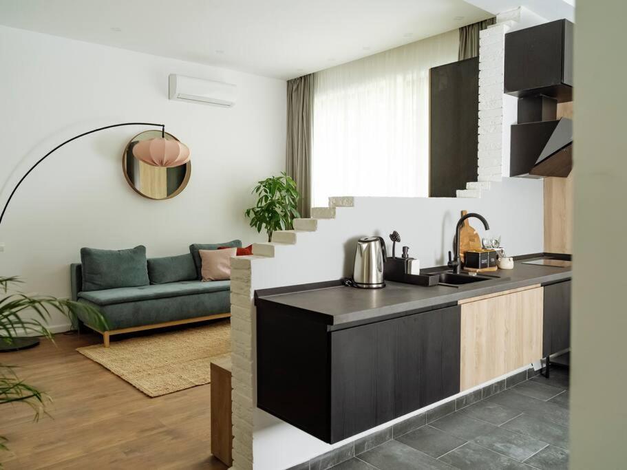 Central 5 Apartment - New Building & Parking Bucarest Esterno foto