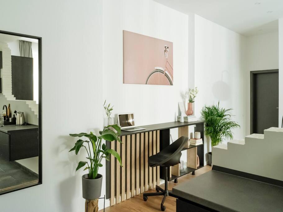 Central 5 Apartment - New Building & Parking Bucarest Esterno foto